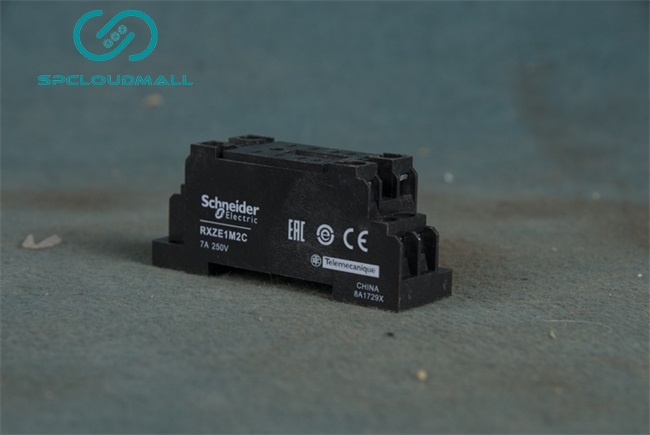 SCHNEIDER  SIMPLE SOCKET （relay）RXZE1M4C 29mm