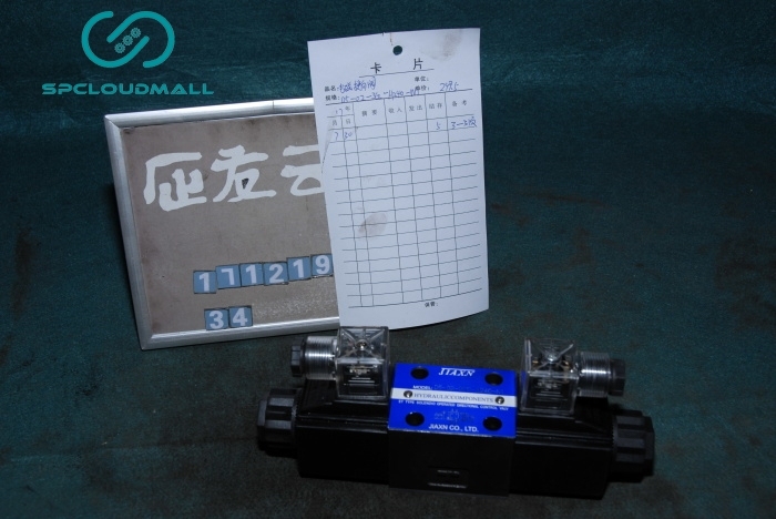 DIRECTIONAL VALVE D5-02-3G-H240-N1