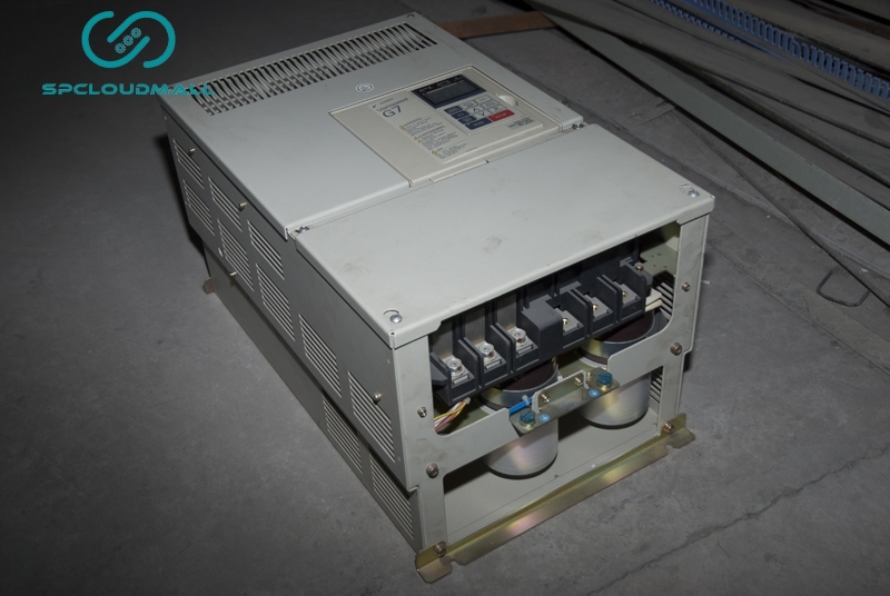 YASKAWA FREQUENCY CONVERTER CIMR-G7B4037