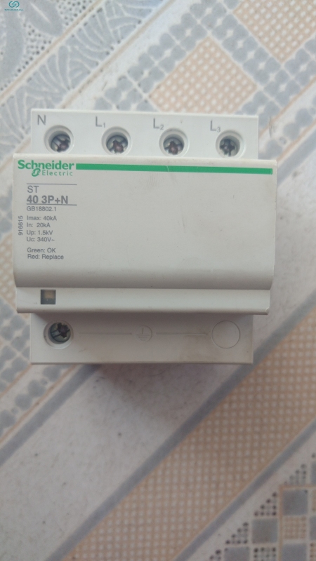 SCHNEIDER SURGE PROTECTOR ST 40