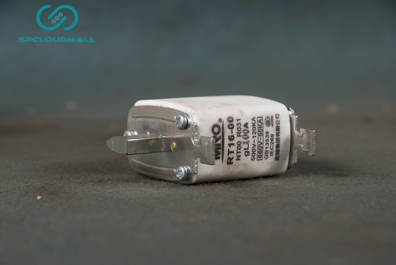 FUSE RT16-00100A