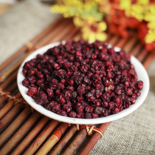 2023 Organic Wild Dried Schisandra China Wu Wei Zi Five Flavor Berry Wuweizi Herbal Tea Good For Health Care