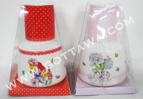 Ceramic water jar in PVC box