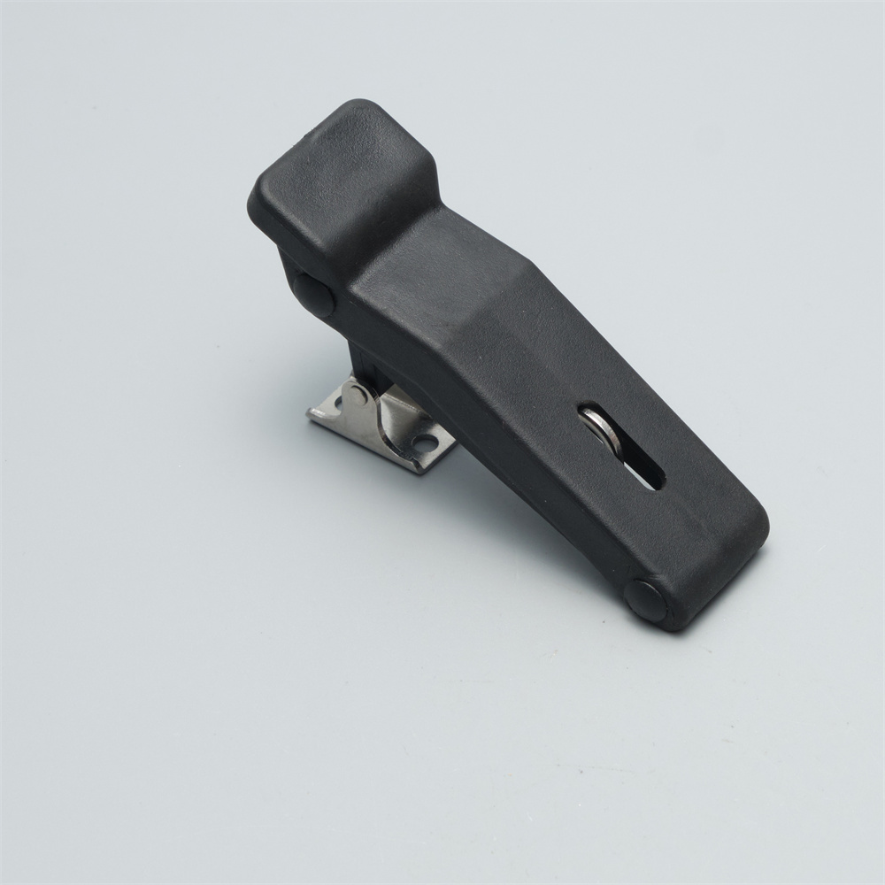 DK091G1 Black Rubber Draw Latch With Keyhole