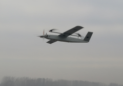 TX25“智鸢”小型复合式无人机