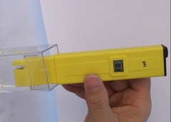 Portable PH meter 0-.0-14.0 with ATC