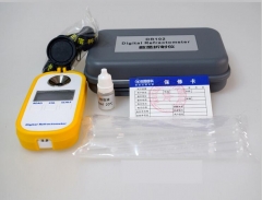 Digital clinical refractometer