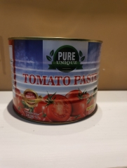 Canned tomato paste