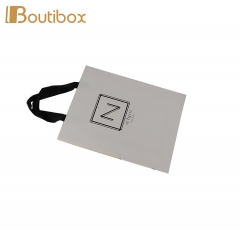 paper shopping bag with handle