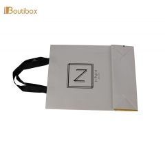 paper shopping bag with handle