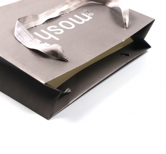 Luxury Silver Stamping Pillow Shaped Gift Box and Paper gift Bag