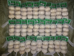 Pure White Garlic 3pcs/bag, 10kg/ctn