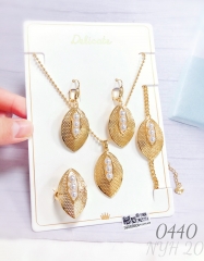 Eye-shaped hollowed pearl gold-plated four-piece jewelry set Eye-shaped hollowed pearl gold-plated four-piece jewelry set