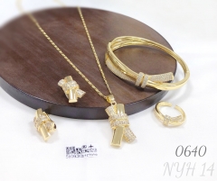 14K Gold Knot Design Jewelry Four-Piece Set 14K Gold Knot Design Jewelry Four-Piece Set