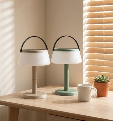2.2W Solar table lamp, 330Lm