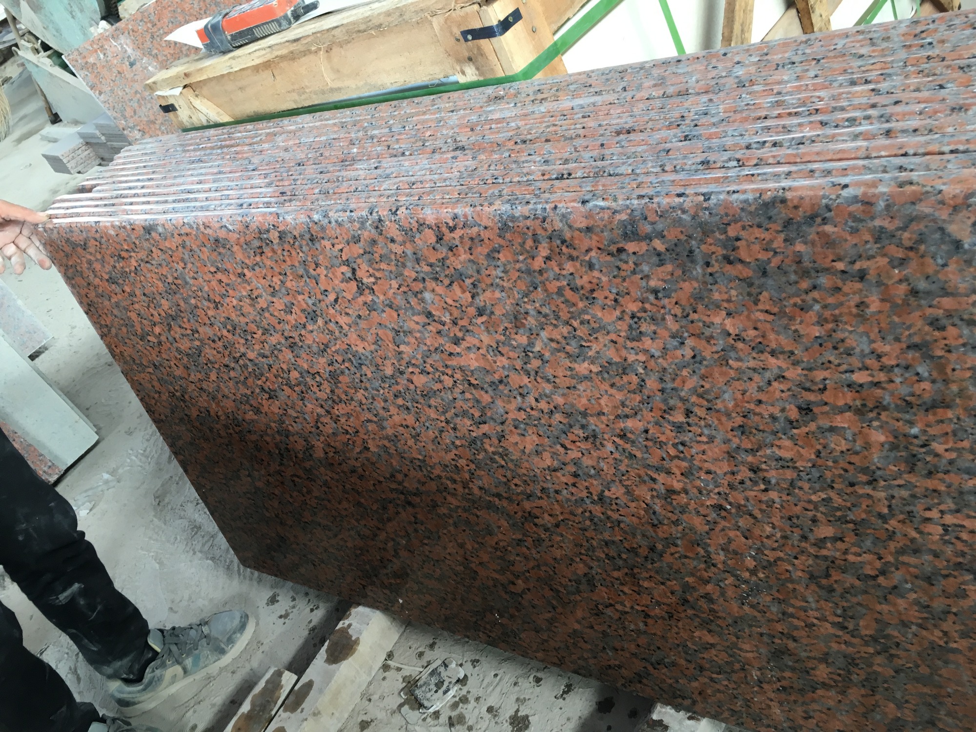 red granite kitchen countertops.jpg