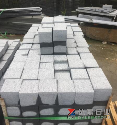 Padang Dark Granite G654 Curbstone Dalei Stone Wholesale