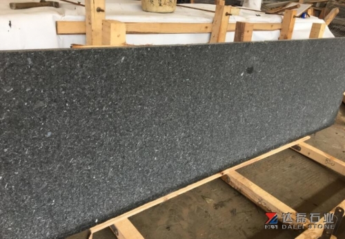 Angola Black Granite Small Slabs Saw Cutting And Waterjet Finish Way