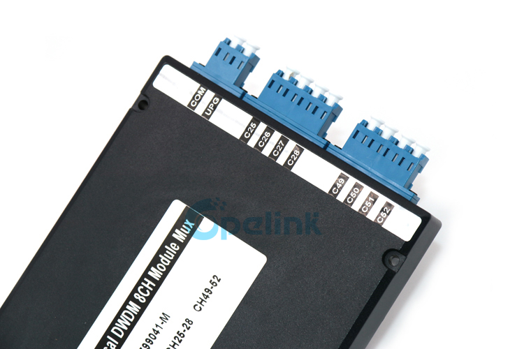 An 8CH Mux/Demux Optical DWDM product in LGX BOX package, SM LC Adapter plug-in An 8CH Mux/Demux Optical DWDM product in LGX BOX package, SM LC Adapter plug-in