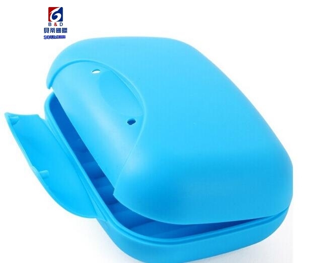 Waterproof and leakproof soap dish