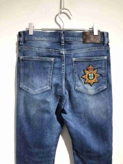 L badge jeans