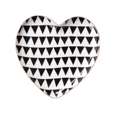Custom 8inch heart shape ceramic pizza plates