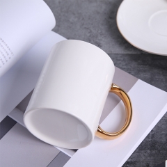 中国制造环保白色陶瓷杯子带金色手柄