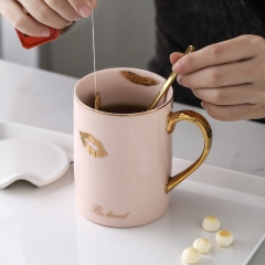 Nordic mug with spoon cover children little pink heart coffee cup office water cup simple and lovely