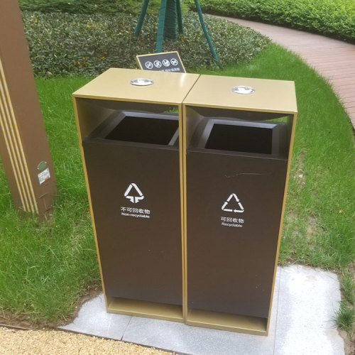 Outdoor Garden Trash garbage bin