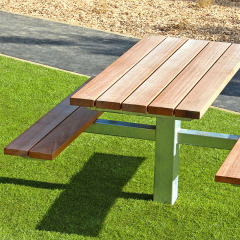 Leisure Outside Manufacture anticorrosive Wooden Table And Chair