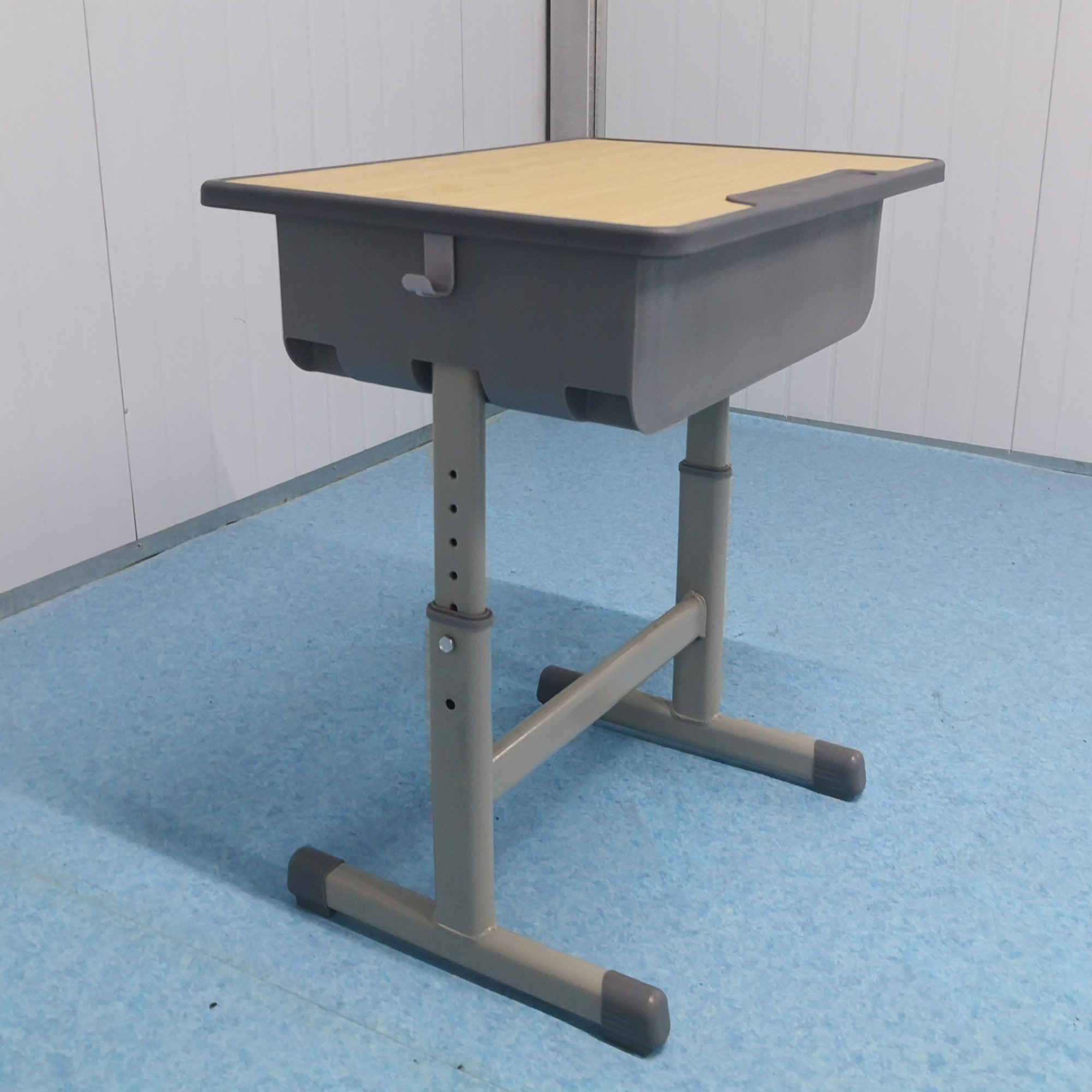 adjustable desk and chair set for school students