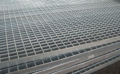 Dense steel grating