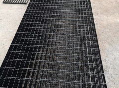 Painted steel grating