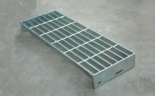Staircase grating