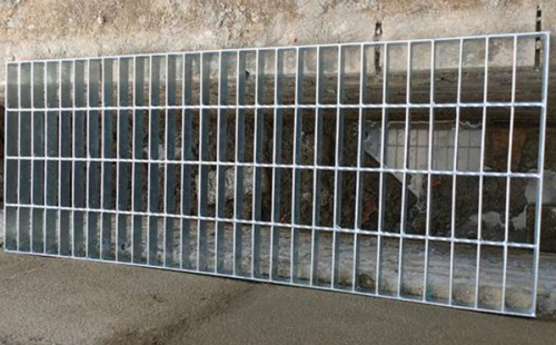 Trench trough drain metal grates