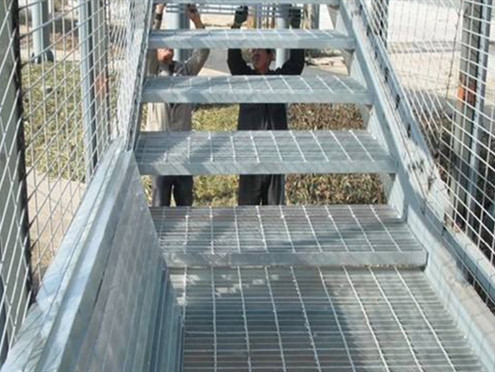 Staircase grating