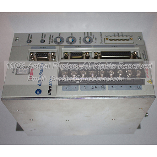 Allen Bradley 2098-DSD-005X-DN 2098-DSD-HV100-SE Servo Drive Amplifier