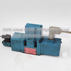 MOOG D661-Z4756 Servo Valve