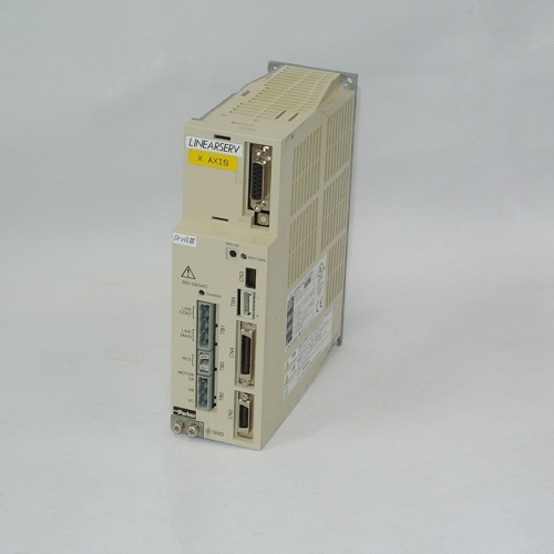 YOKOGAWA UM1LG3-S1-230C-6AA-2TA-N Servo Drive