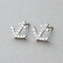 China Wholesale Sterling Silver Cubic Zirconia Micropave Anchor Stud Earrings