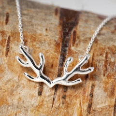 Landou Jewelry White Gold Sterling Silver High Polish Stag Antlers Necklace for Gift