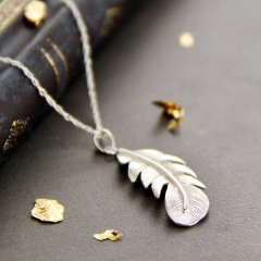 Landou Jewelry Sterling Silver High Polish 14K Gold Personlised Feather Necklace