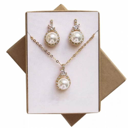 Wedding gift, Mother of the Bride / Groom Pearl Jewelry Set in Gold, Silver or Rose Gold