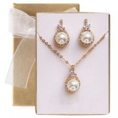 Wedding gift, Mother of the Bride / Groom Pearl Jewelry Set in Gold, Silver or Rose Gold