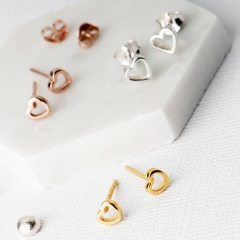 Jewelry Seller Dainty Heart Silver Stud Earrings for Gift