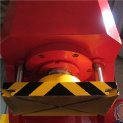 Single column hydraulic press