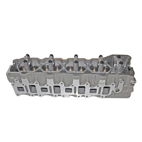 Cylinder Head For Mitsubishi Pajero Shogun Delica Challenger Canter Montero 2.8 ME202620 ME193804