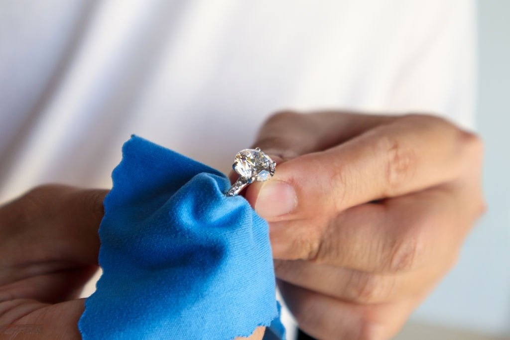 handmade jewelry polishing