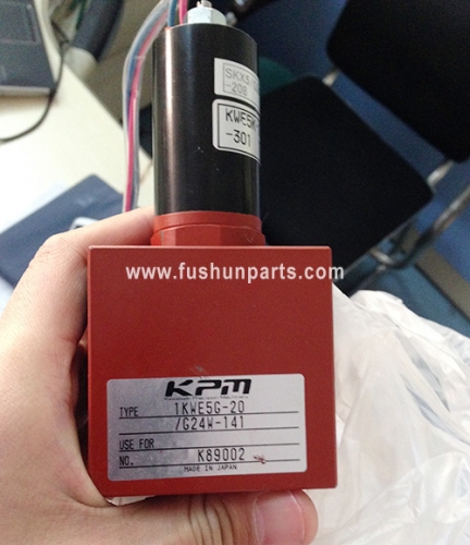 Multiport Valve 1KW5G-20/G24W-141 for FUWA QUY150 Crawler Crane