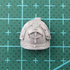 BITS:SONS OF HORUS REAVER ATTACK SQUAD LEFT SHOULDER PAD